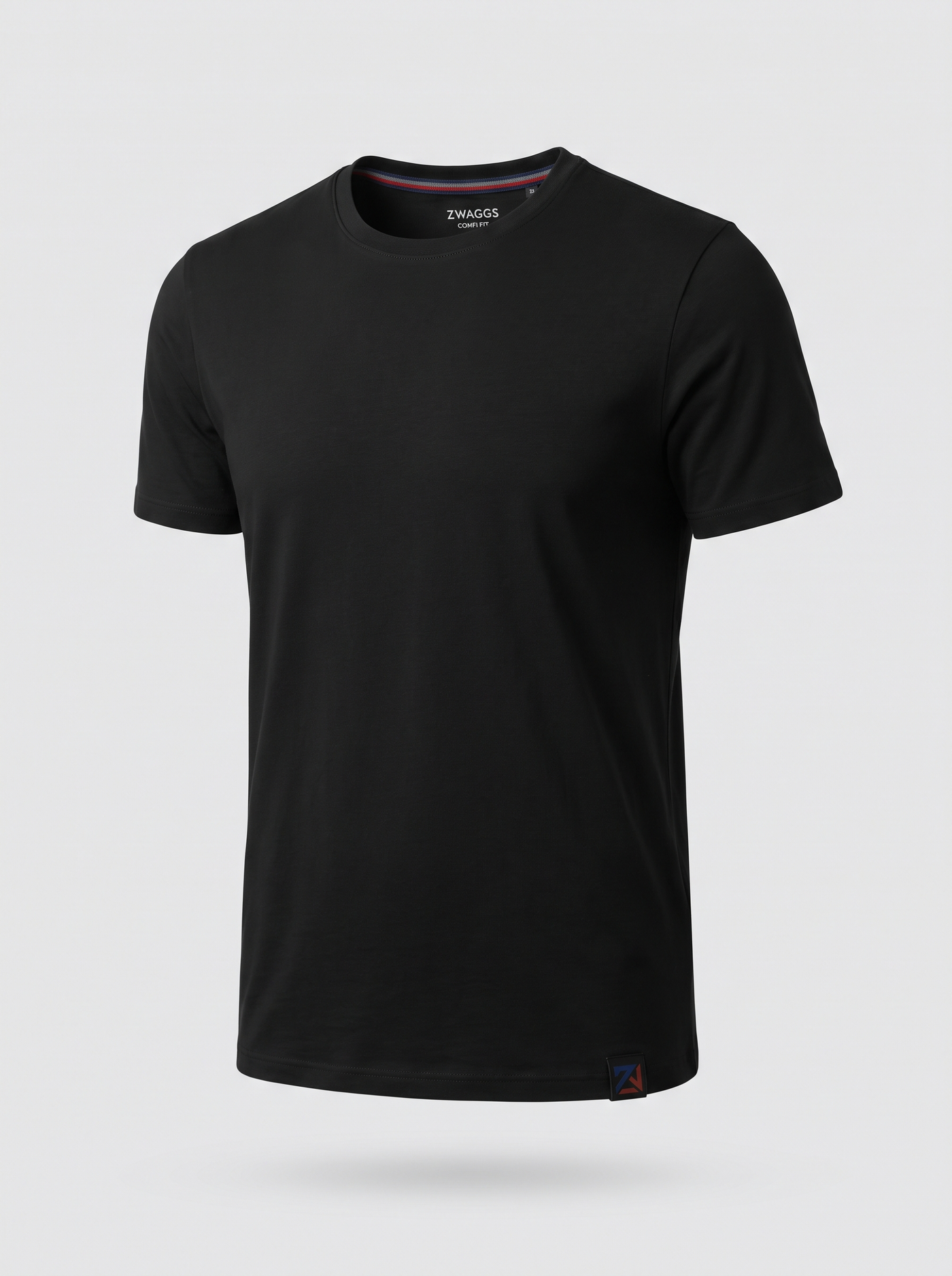 7 Outfits, One Black Tee.